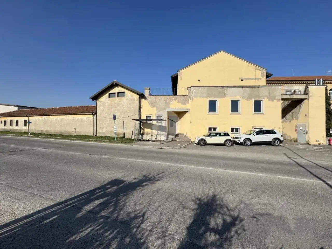Negozio in Via Provinciale 14, Erbusco, {3} - Foto 1