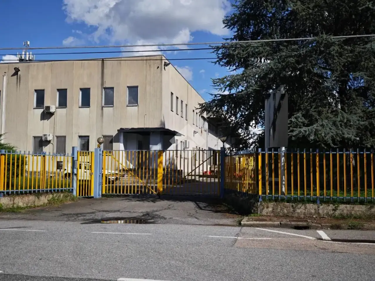 Capannone in Via Ferdinando Santi 21, Moncalieri, {3} - Foto 2
