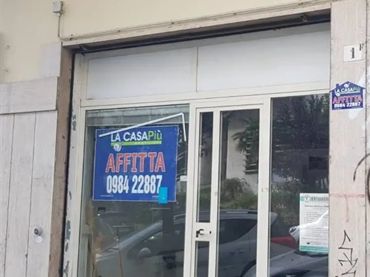 Negozio in Via Calabria, Cosenza, {3} - Foto 1