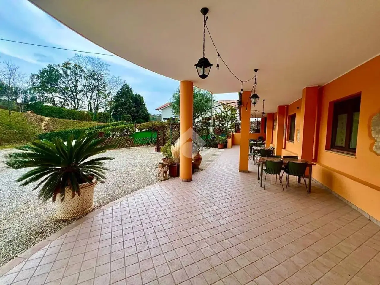 Palazzina commerciale in Contrada Staiano 15, Cellino Attanasio, {3} - Foto 2