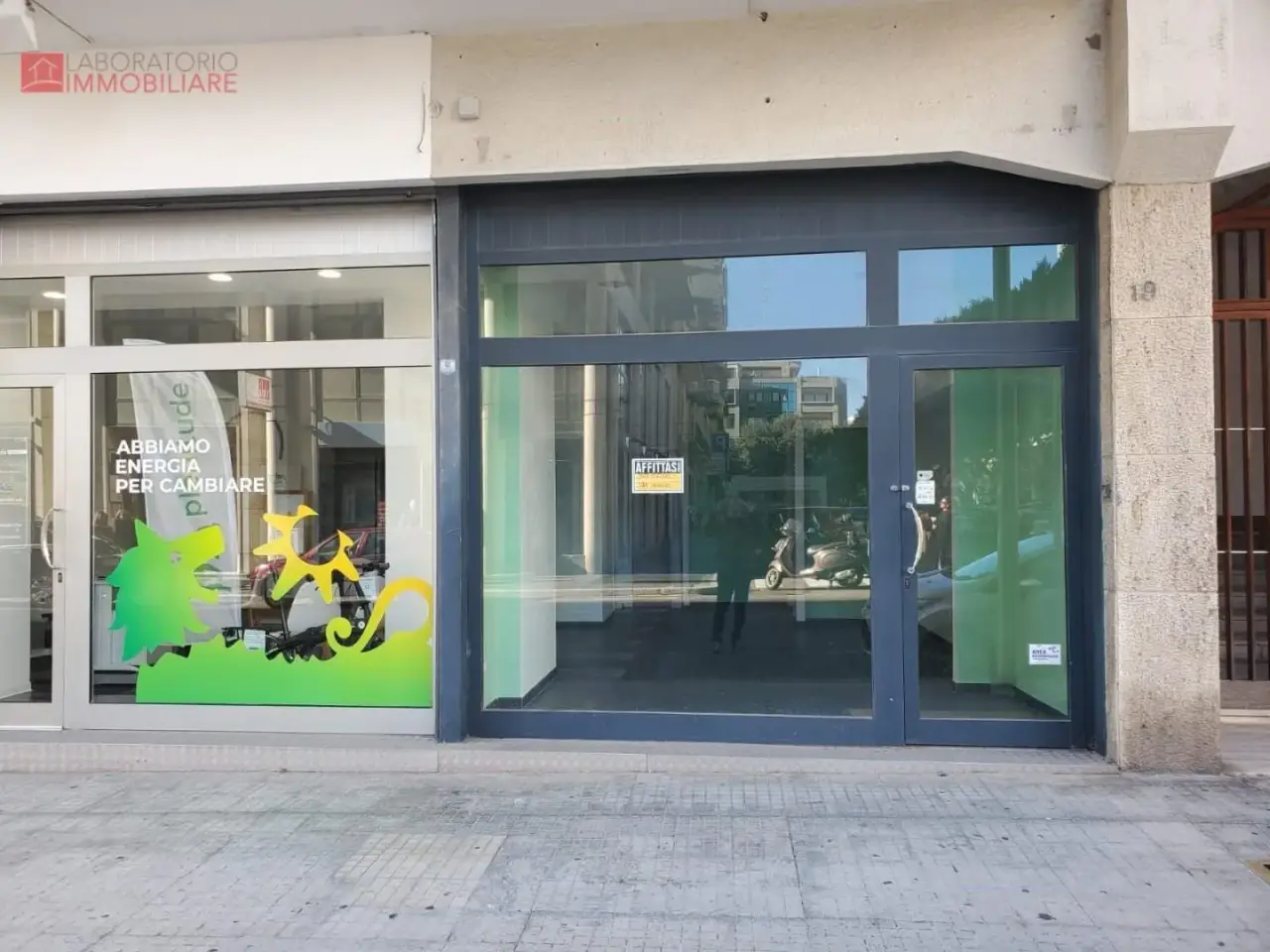 Locale commerciale in , Lecce, {3} - Foto 1