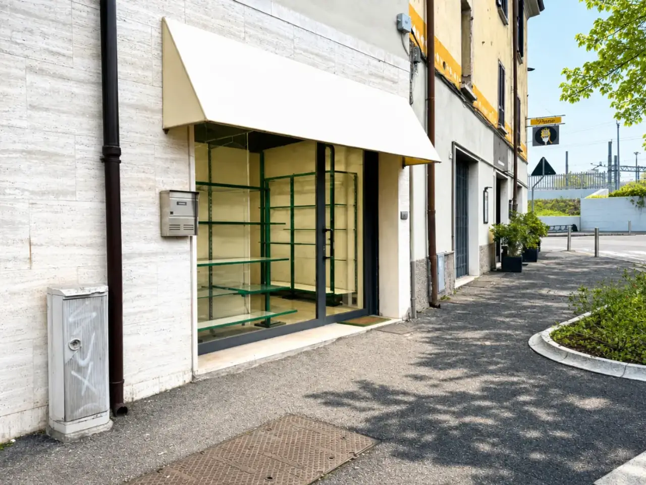 Negozio in Via San Zeno 7, Brescia, {3} - Foto 2