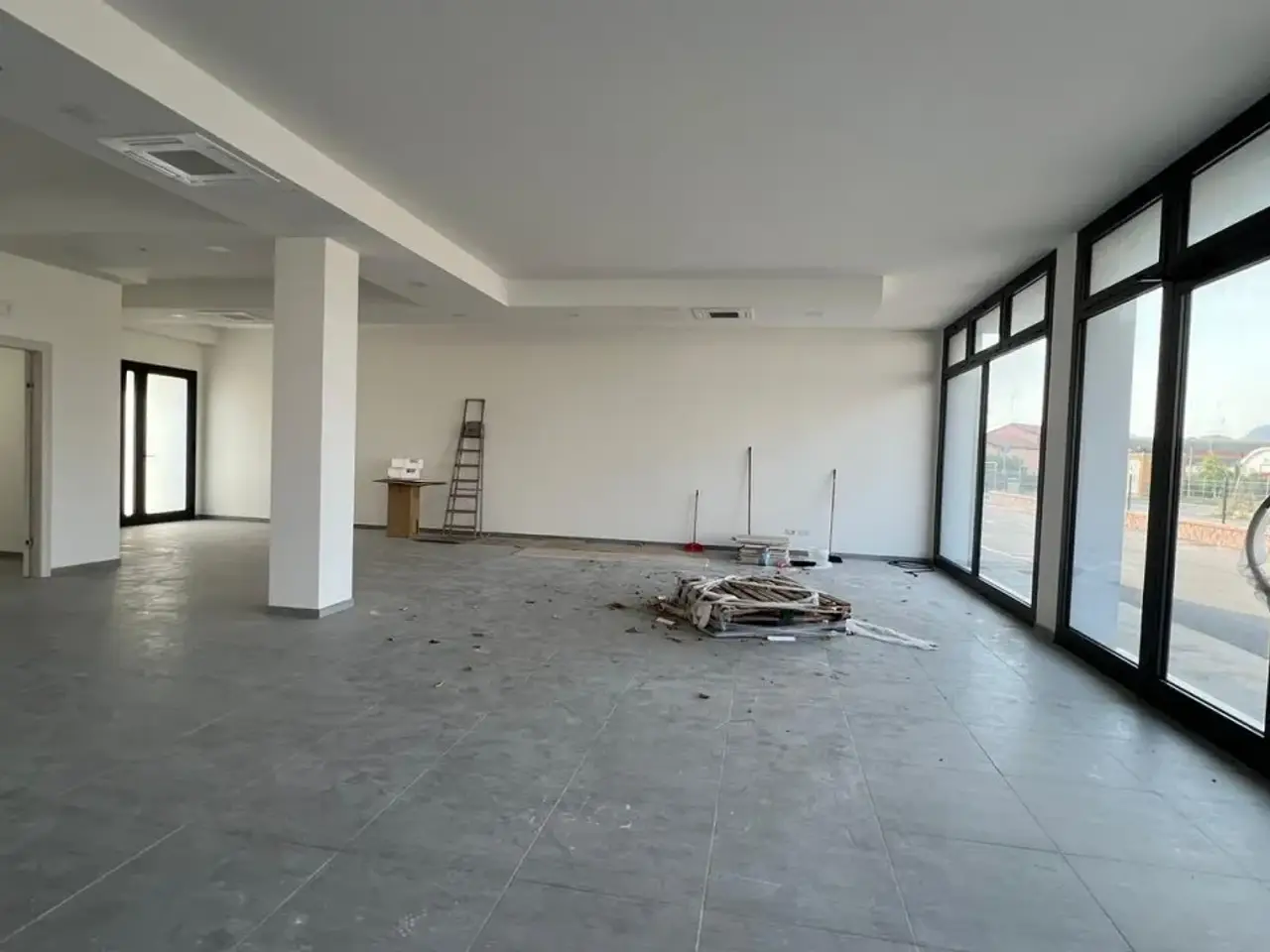 Negozio in Via Cesare Battisti, Abano Terme, {3} - Foto 2