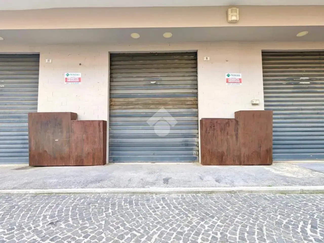 Negozio in Via Riscatto 7, Frattamaggiore, {3} - Foto 1