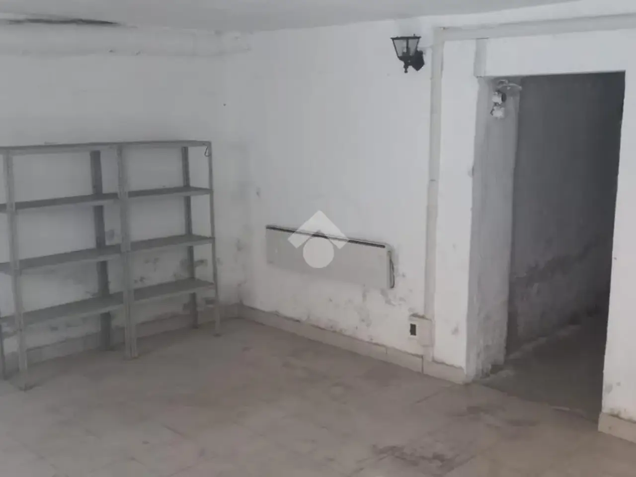 Magazzino in Via della Libertà 34, Genova, {3} - Foto 1