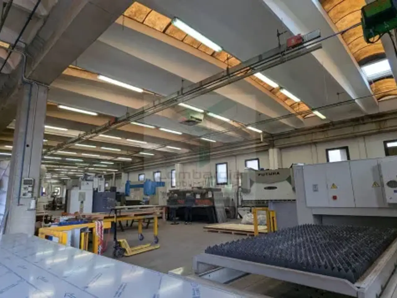 Capannone in Viale delle Industrie, Cambiago, {3} - Foto 1