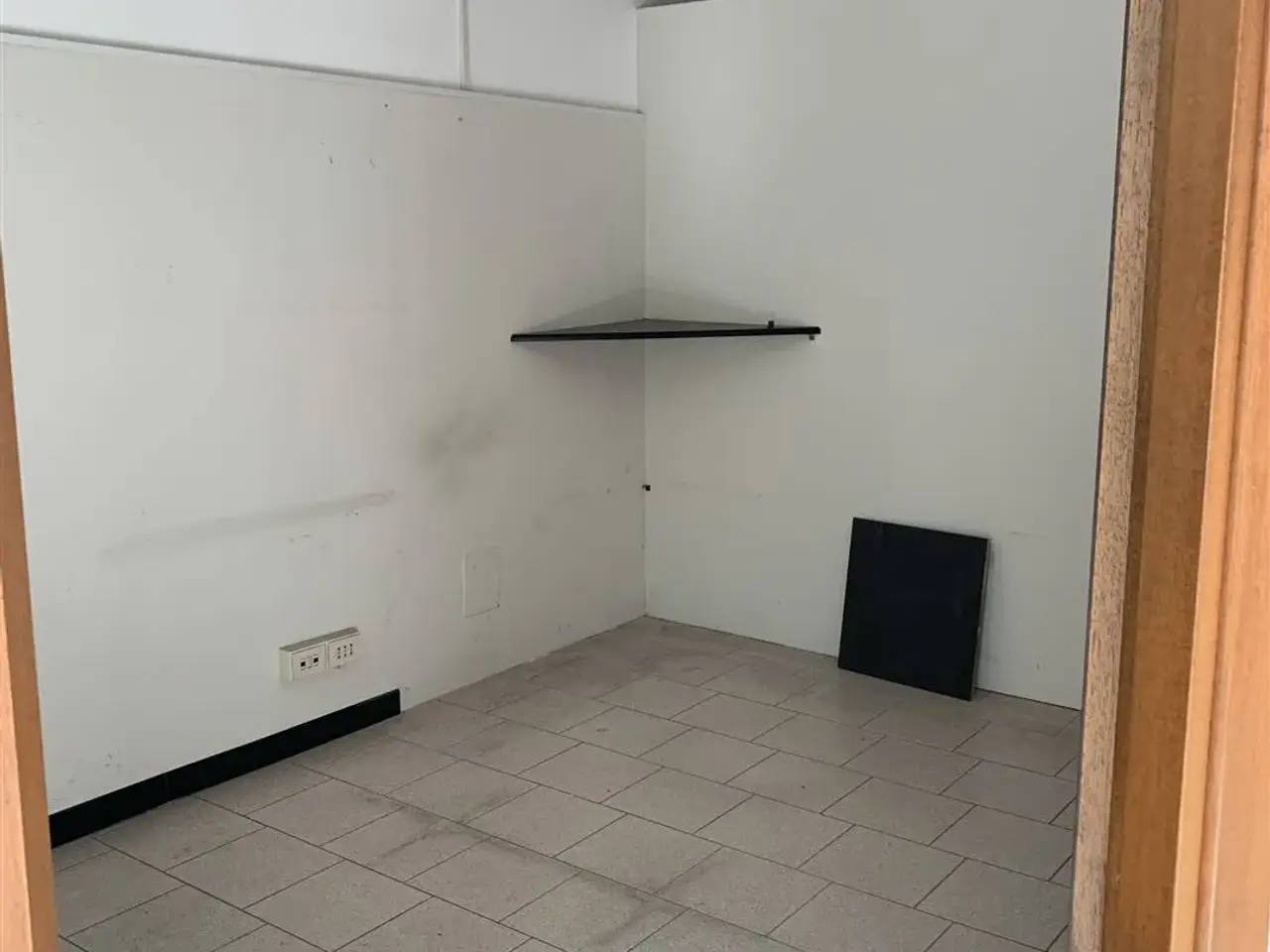 Locale commerciale in Via II Giugno, 33/a, Certaldo, Firenze, Certaldo, {3} - Foto 1