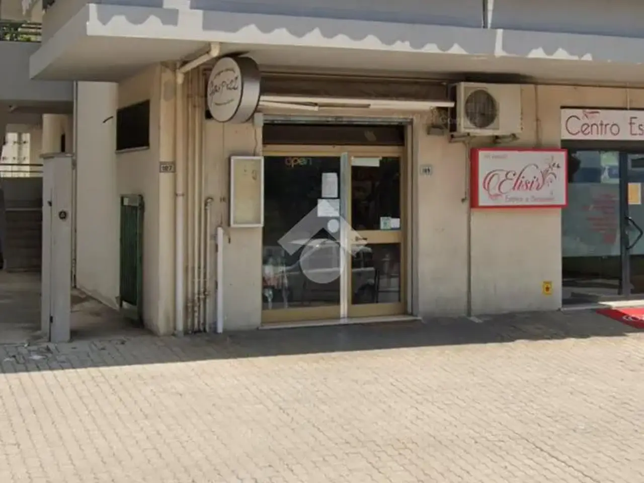 Negozio in Via Montesecco 5, Spoltore, {3} - Foto 1