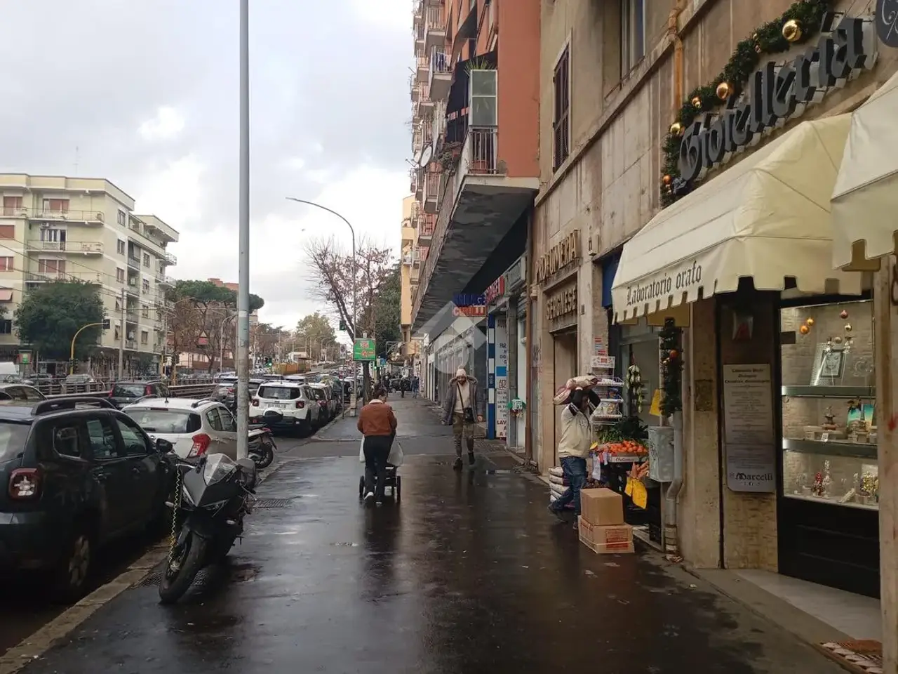 Negozio in Via Casilina 425, Roma, {3} - Foto 1