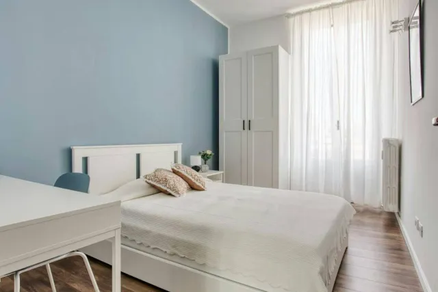 Room in {3}, Via Pellegrino Rossi - Photo 1