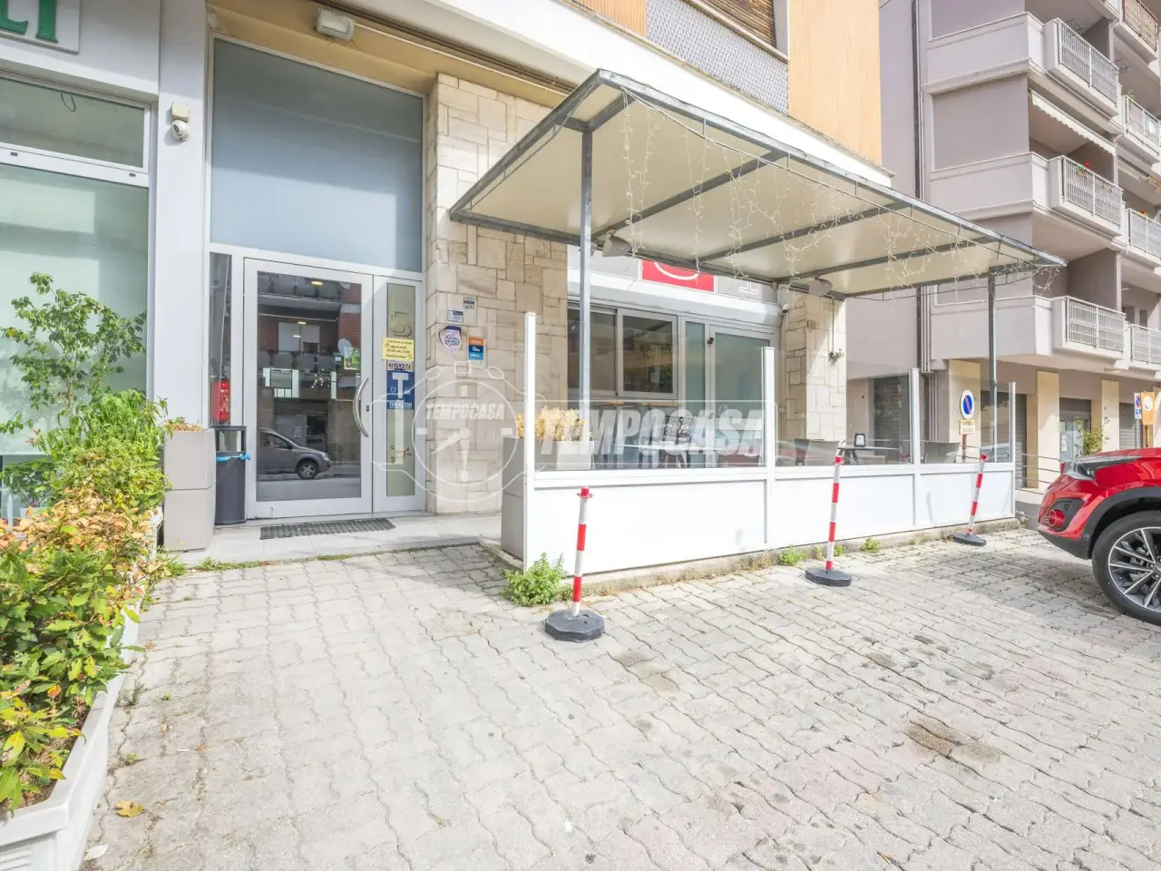 Tabaccheria in Viale Bruno Buozzi, Tolentino, {3} - Foto 1