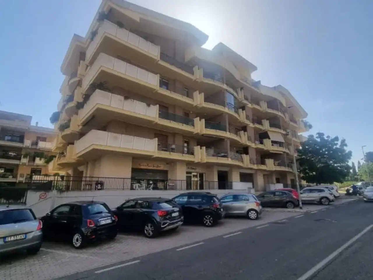 Negozio in Via Villa di Faonte, Roma, {3} - Foto 1