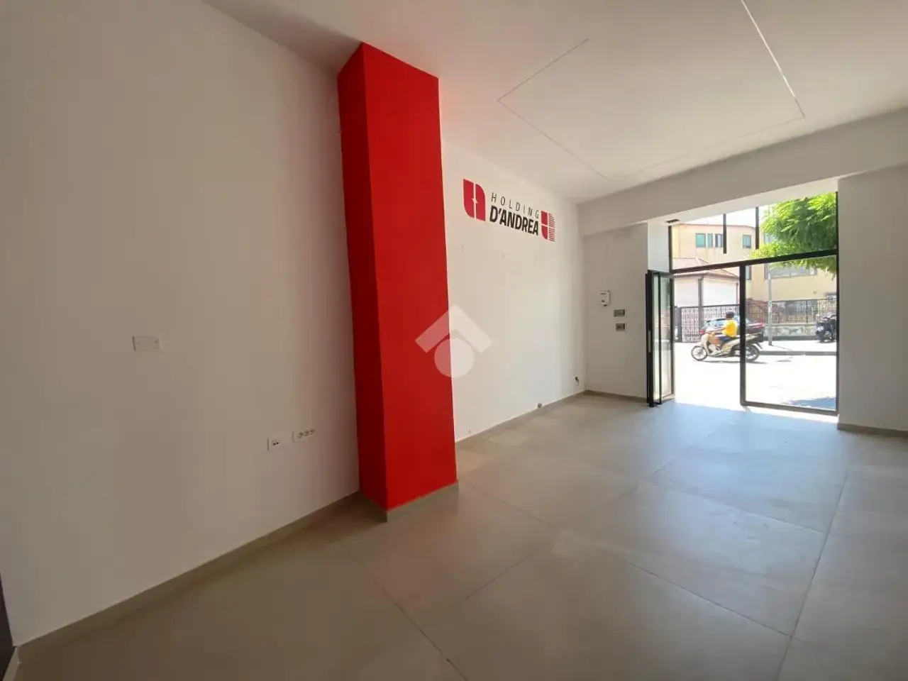 Negozio in Via Miliscola 284, Pozzuoli, {3} - Foto 2