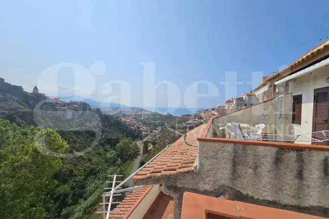 3-room flat in Via Faro 50, Scalea - Photo 1