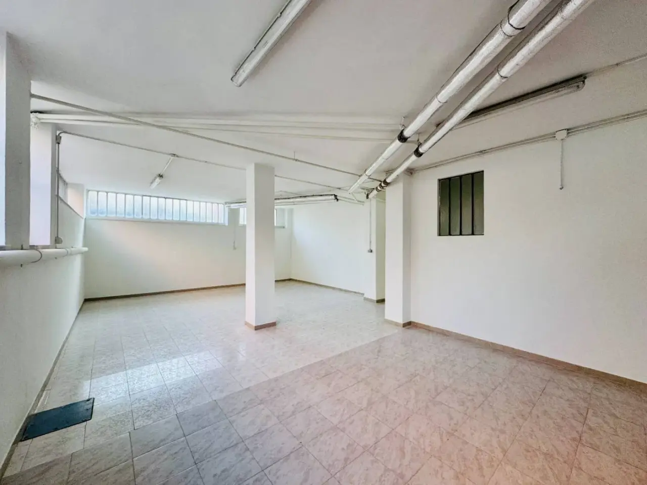 Magazzino in Via Guido Reni 96/18, 10136, Torino, Torino, {3} - Foto 1