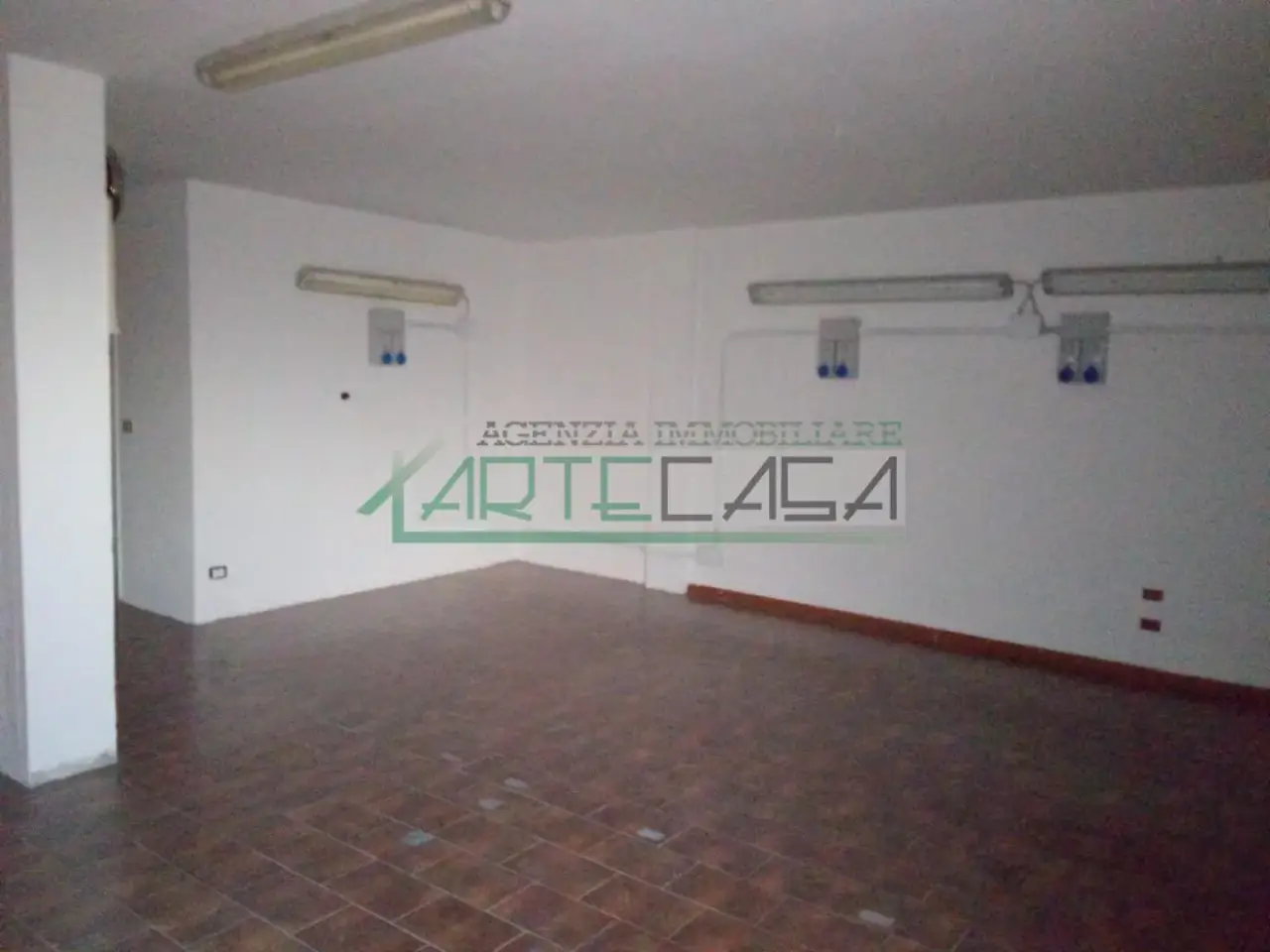 Magazzino in , Cascina, {3} - Foto 1