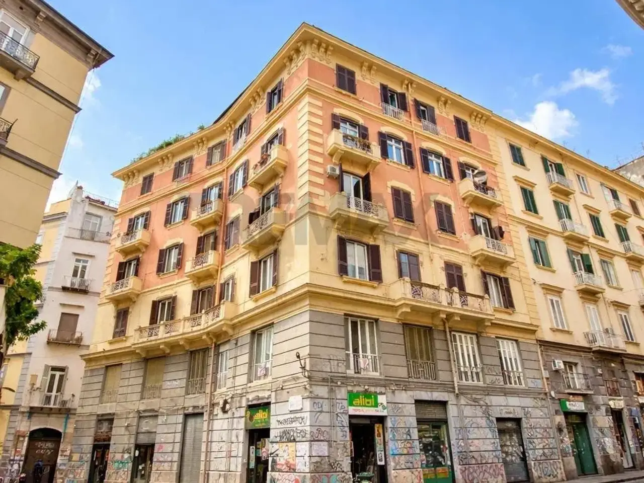 Negozio in Via Mezzocannone 81, Napoli, {3} - Foto 1