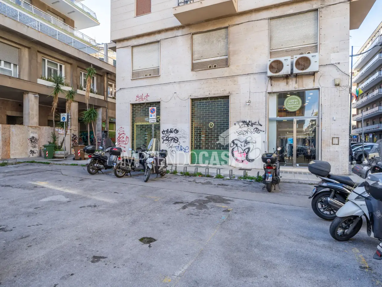 Negozio in Via Ferdinando LI Donni 1, Palermo, {3} - Foto 2