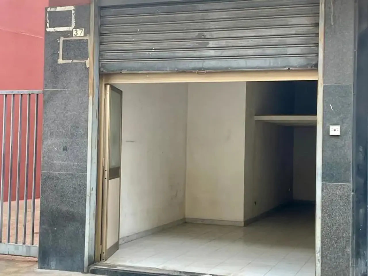 Negozio in Via Timavo, Barletta, {3} - Foto 1
