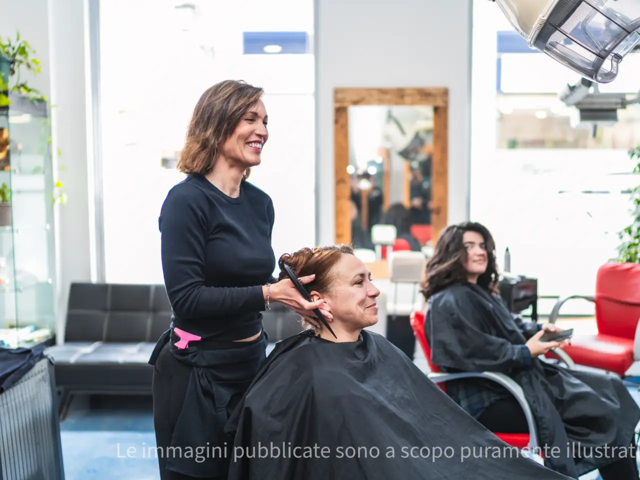 Parrucchiere in , Reggio Emilia, {3} - Foto 1
