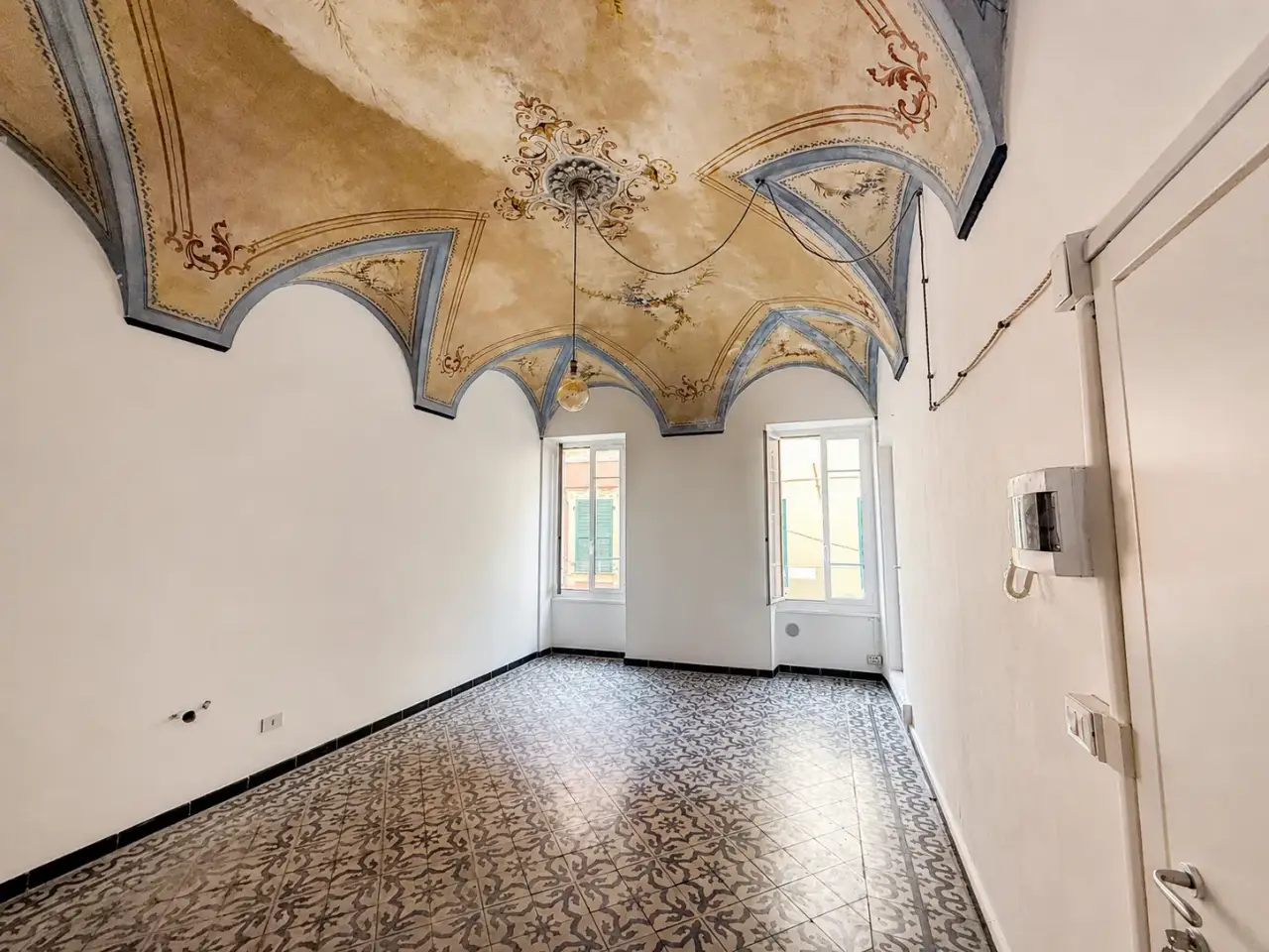 Palazzina commerciale in Via Roma 15, Borghetto Santo Spirito, {3} - Foto 1
