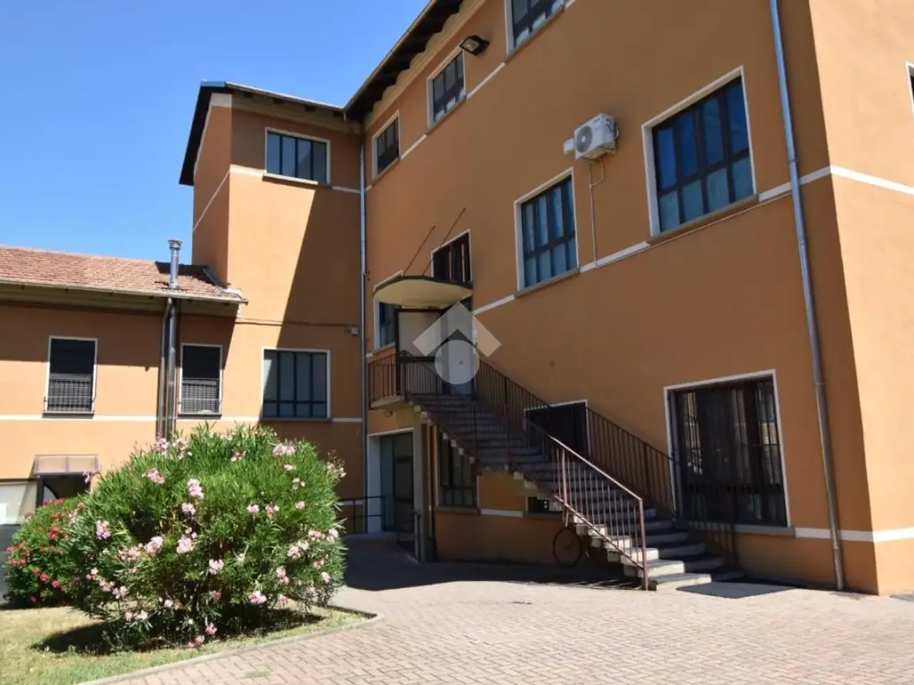Ufficio in Via Dora Baltea 29, Ivrea, {3} - Foto 2