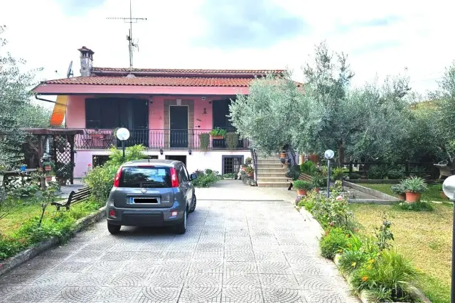 Villa in Via Giovan Battista Pergolesi, Zagarolo - Foto 1