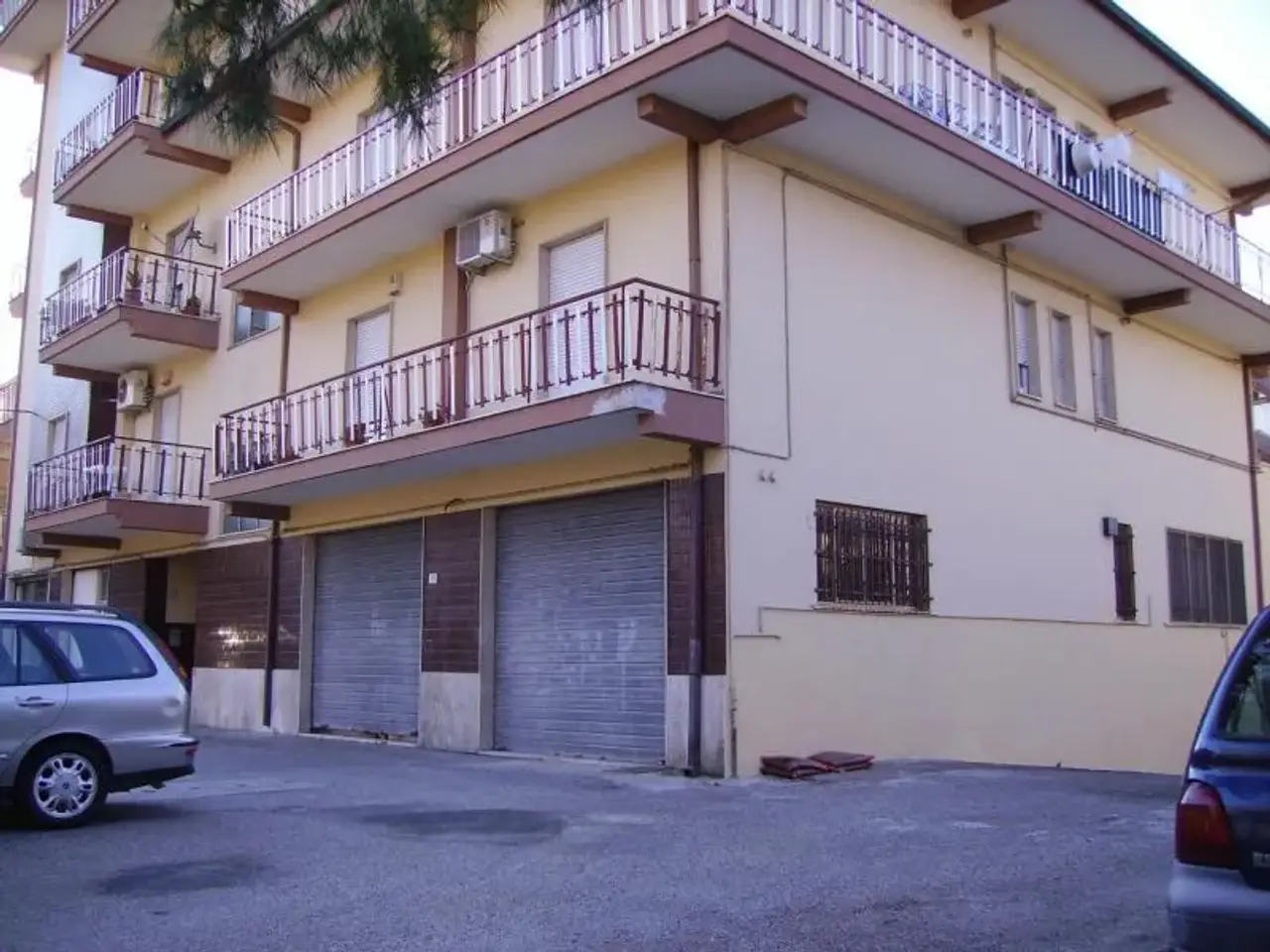 Negozio in Via B. Colleoni, San Benedetto del Tronto, {3} - Foto 1