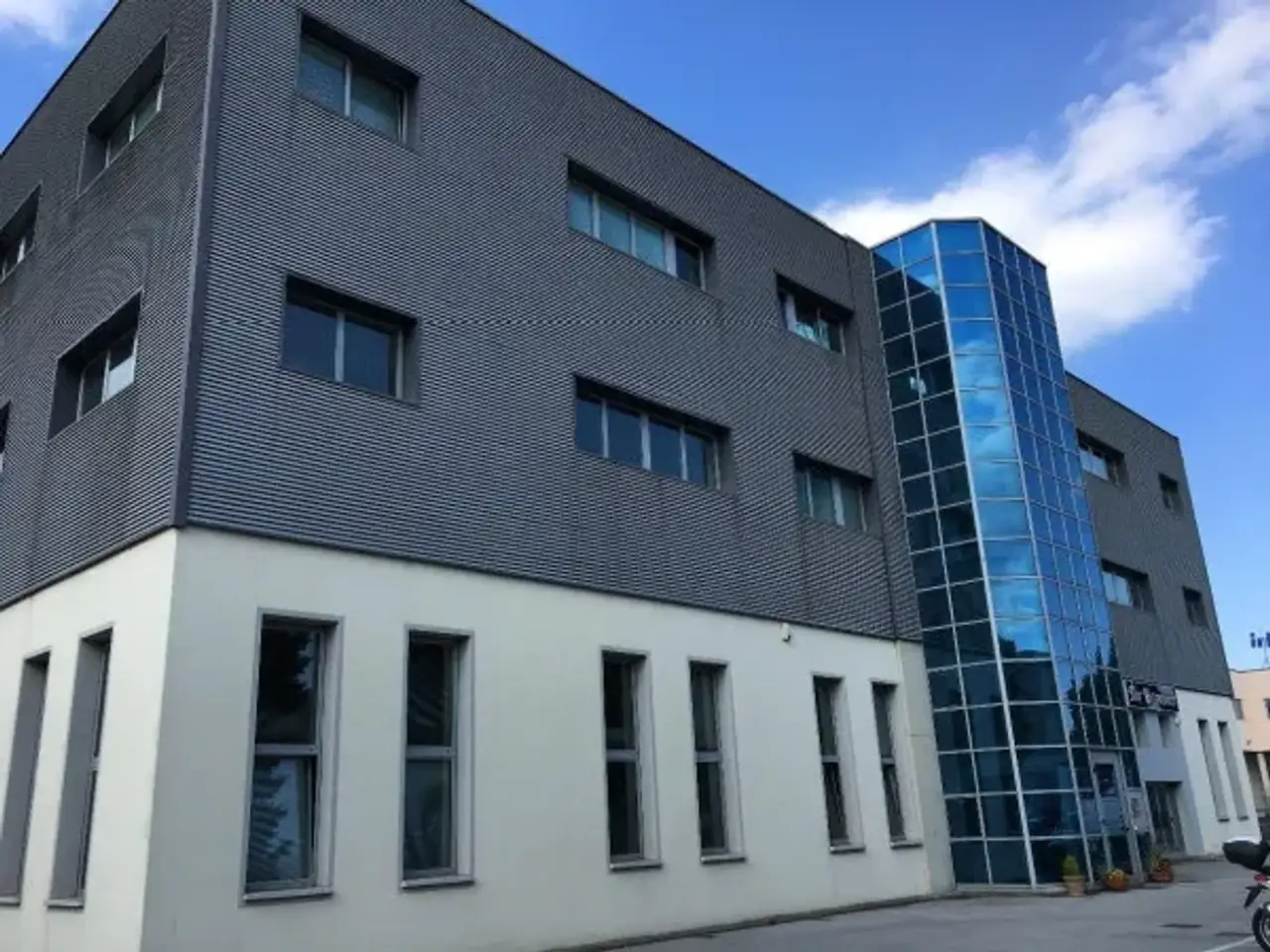 Ufficio in Via Svezia 9, Padova, {3} - Foto 1