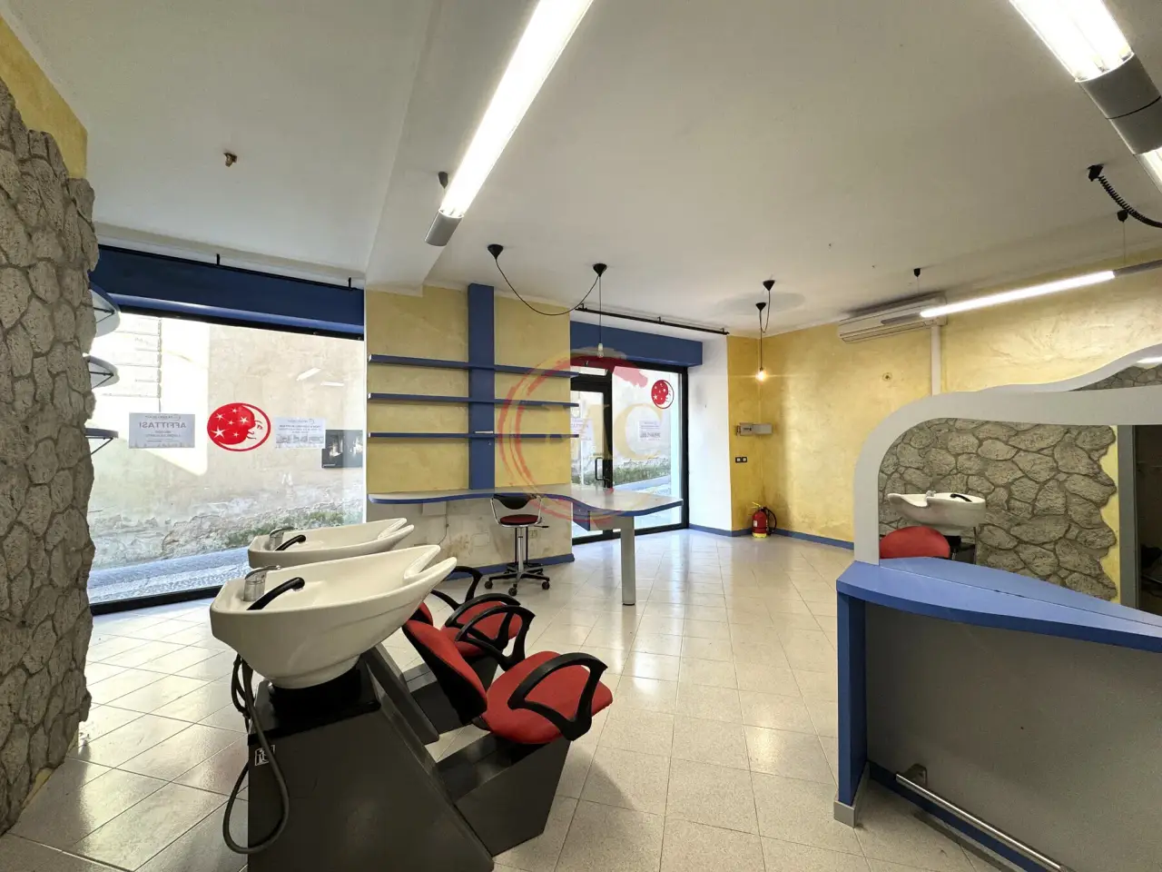 Locale commerciale in Via San Bernardino 12, Arco, {3} - Foto 2
