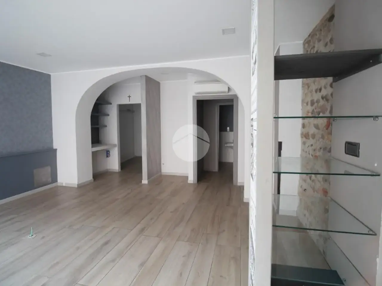 Negozio in Via Vittorio Emanuele II 1, Covo, {3} - Foto 1