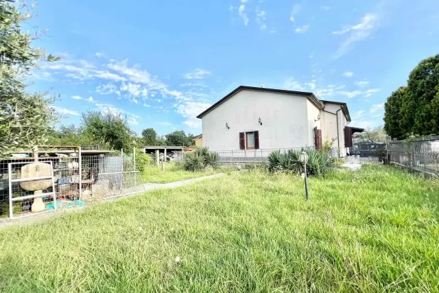 Mansion in Via Canaletto, Sarzana - Photo 1