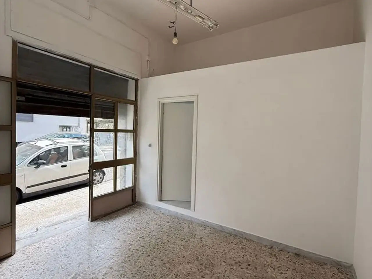 Negozio in Via Recanati 57, San Giorgio A Cremano, {3} - Foto 1