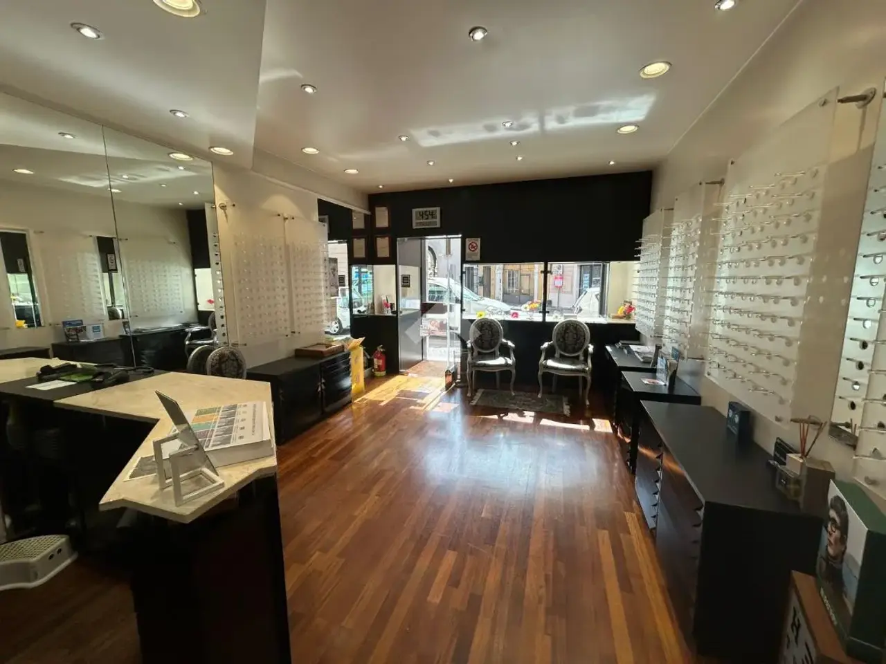 Negozio in Via Felice Cavallotti 6, Montichiari, {3} - Foto 1