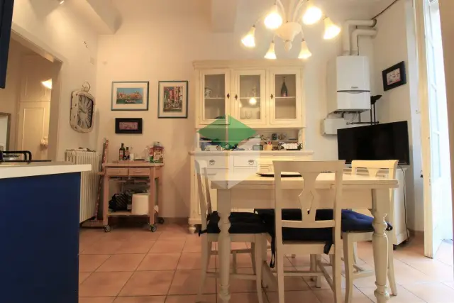 2-room flat in Via Felice Cavallotti, Viareggio - Photo 1