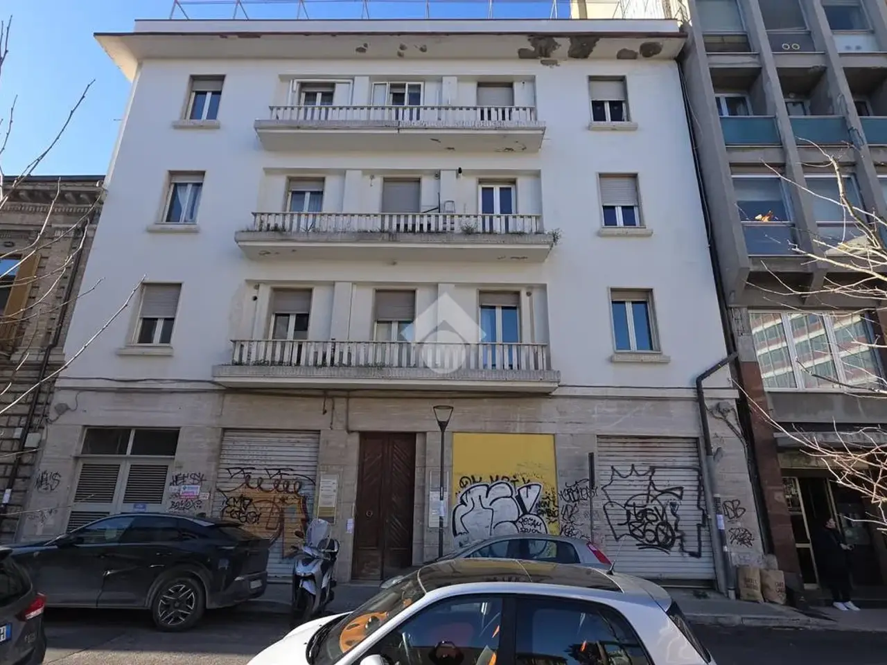 Negozio in Piazza Emilio Alessandrini 25, Pescara, {3} - Foto 1