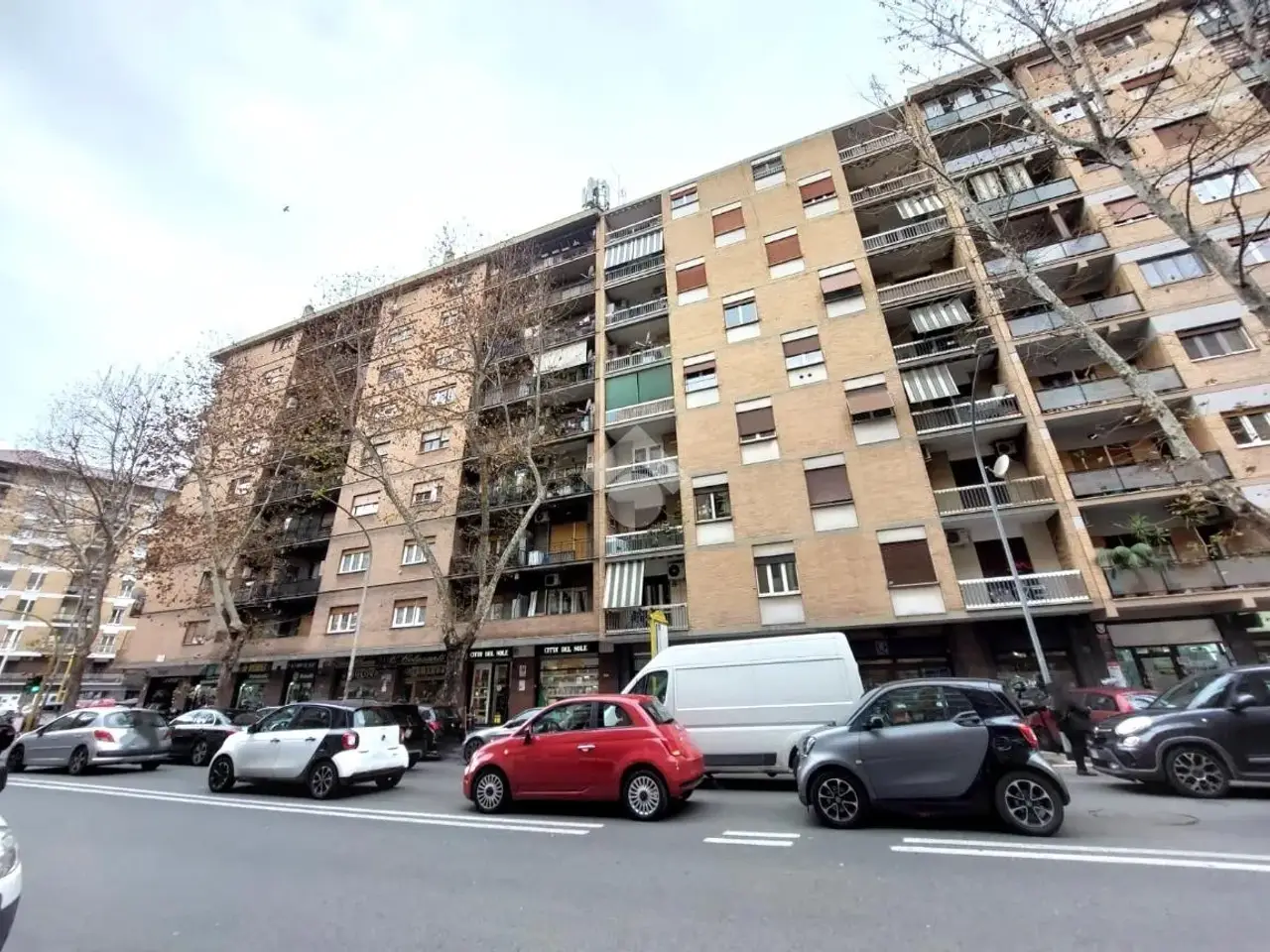 Negozio in Via Oderisi da Gubbio 126, Roma, {3} - Foto 2