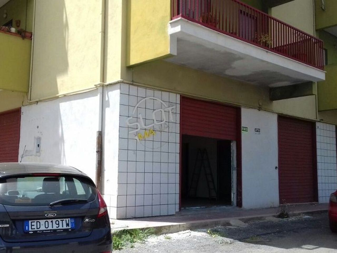 Negozio in Piazza Domenico Caruso, Corigliano-Rossano, {3} - Foto 1