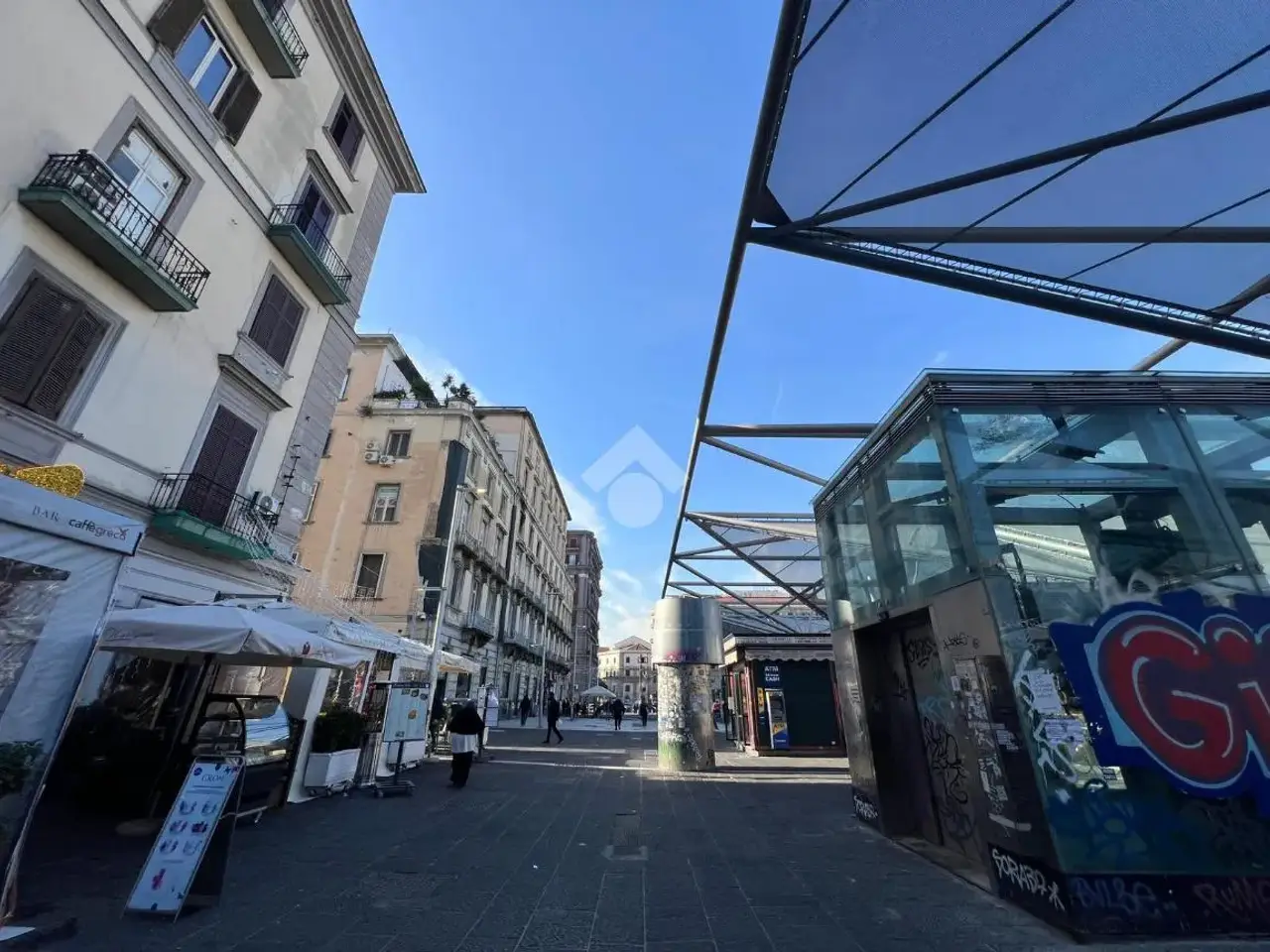 Negozio in Via Silvio Spaventa 40, Napoli, {3} - Foto 1