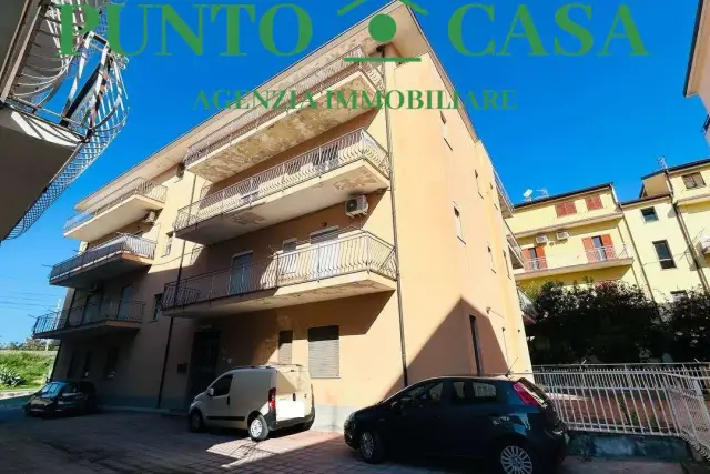 Vierzimmerwohnung in Contrada Cartolano, Falerna - Foto 1