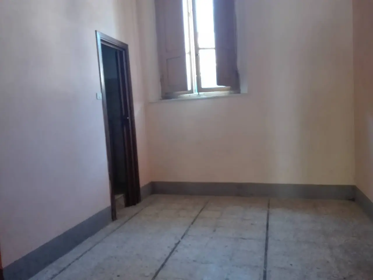 Esercizio commerciale in Via Garibaldi 10, Calcinaia, {3} - Foto 2