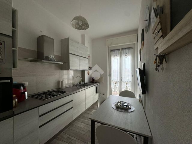 2-room flat in Piazza Sardegna 11, Vercelli - Photo 1