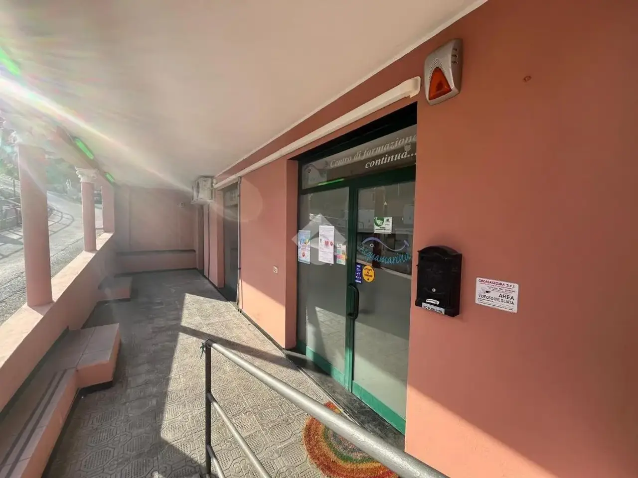 Negozio in Via Parma, Chiavari, {3} - Foto 1