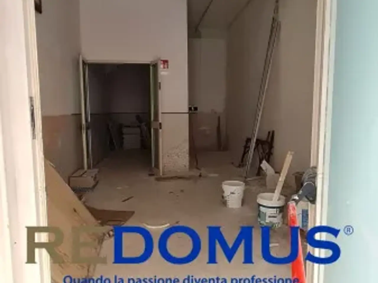Negozio in Via Olbia, Pomigliano D'Arco, {3} - Foto 2