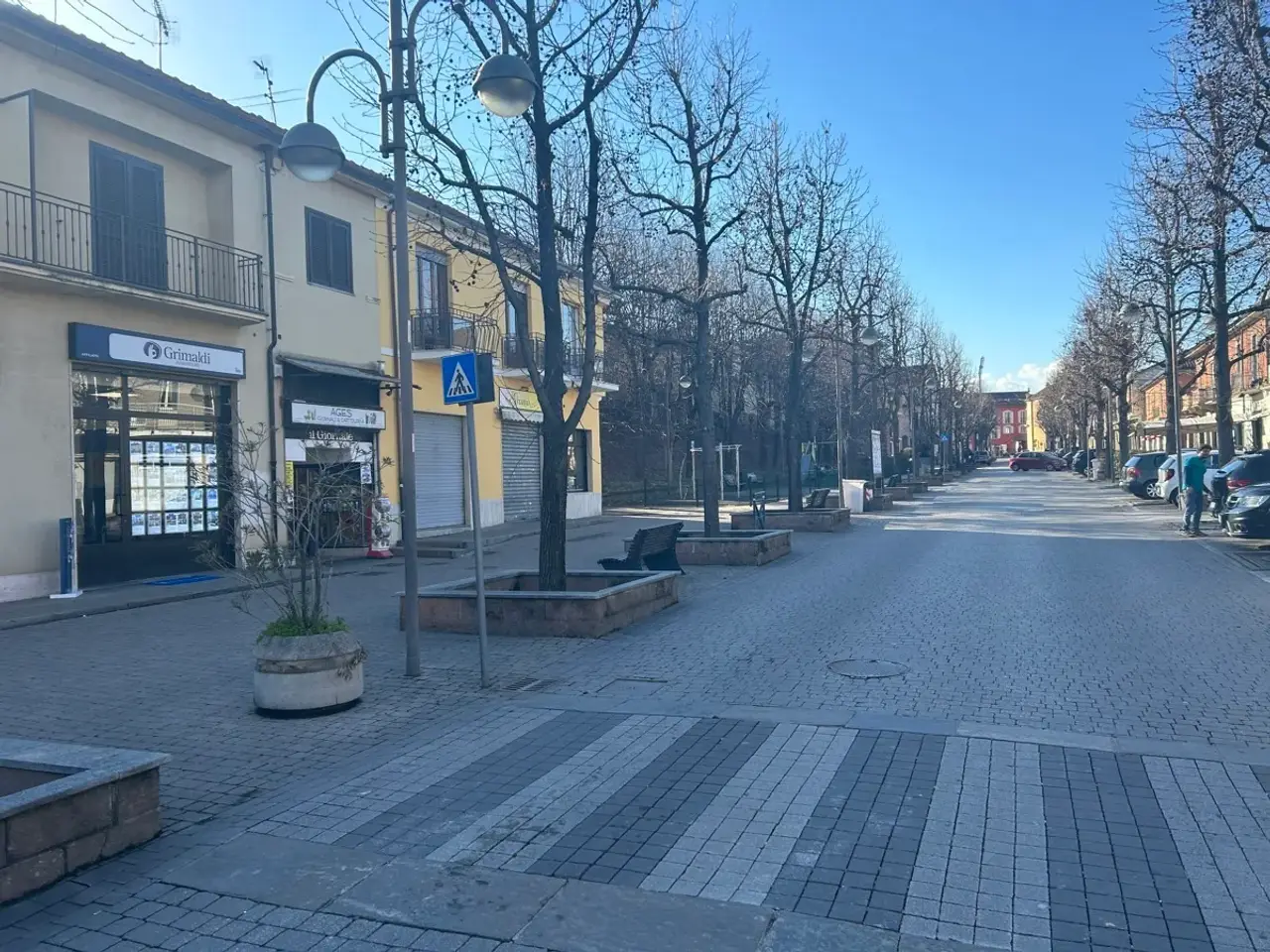 Palazzina commerciale in Corso Cavour 12, Beinasco, {3} - Foto 2