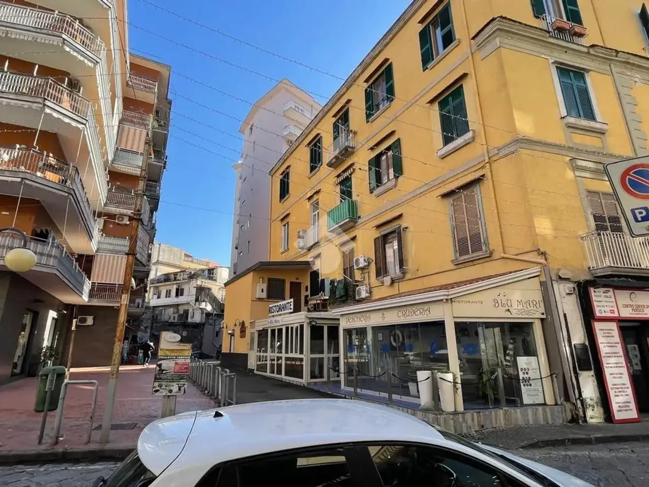 Negozio in Via Catello Fusco 10, Castellammare Di Stabia, {3} - Foto 2