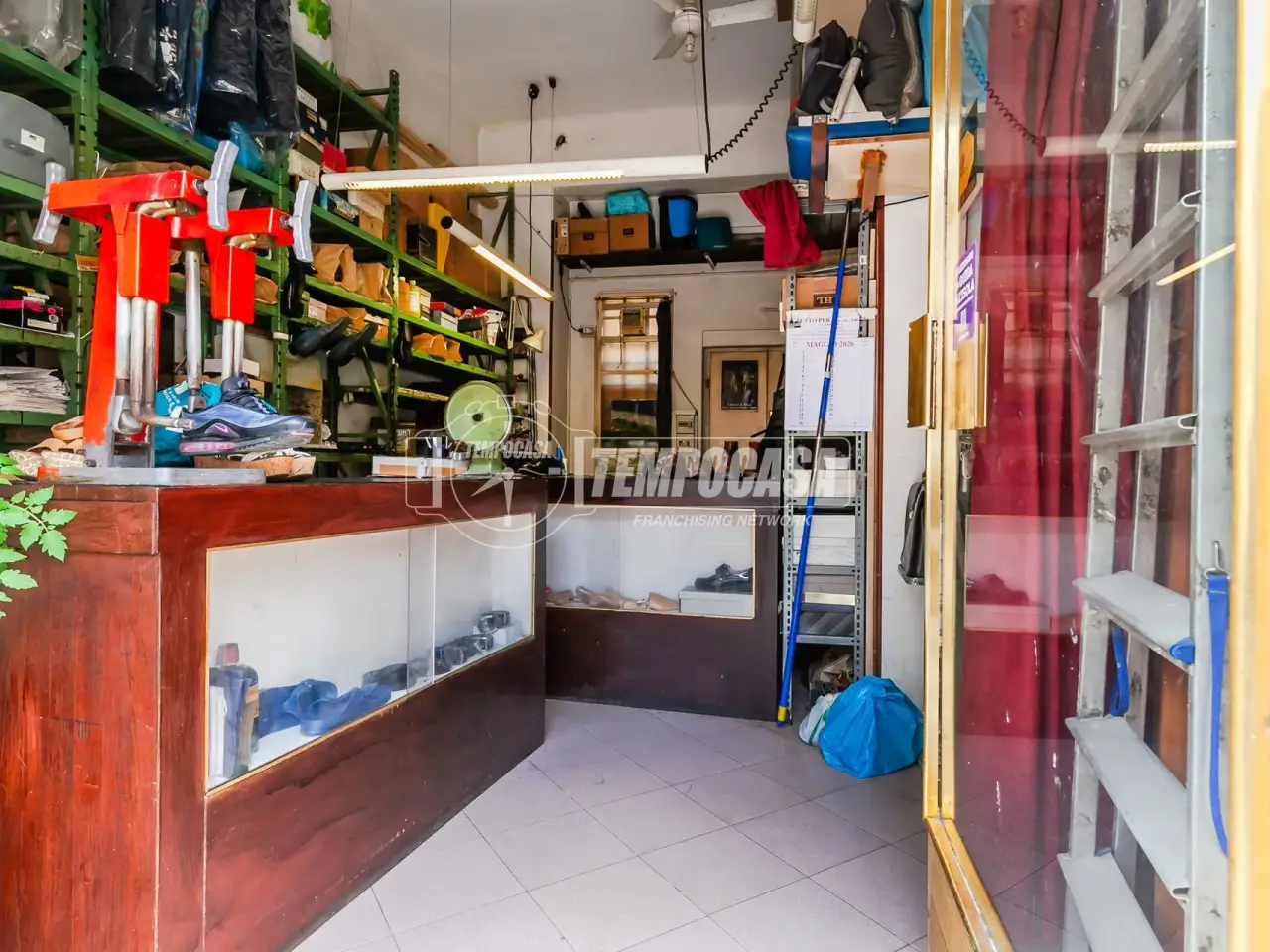 Negozio in Via Luigi Porro Lambertenghi 3, Milano, {3} - Foto 2