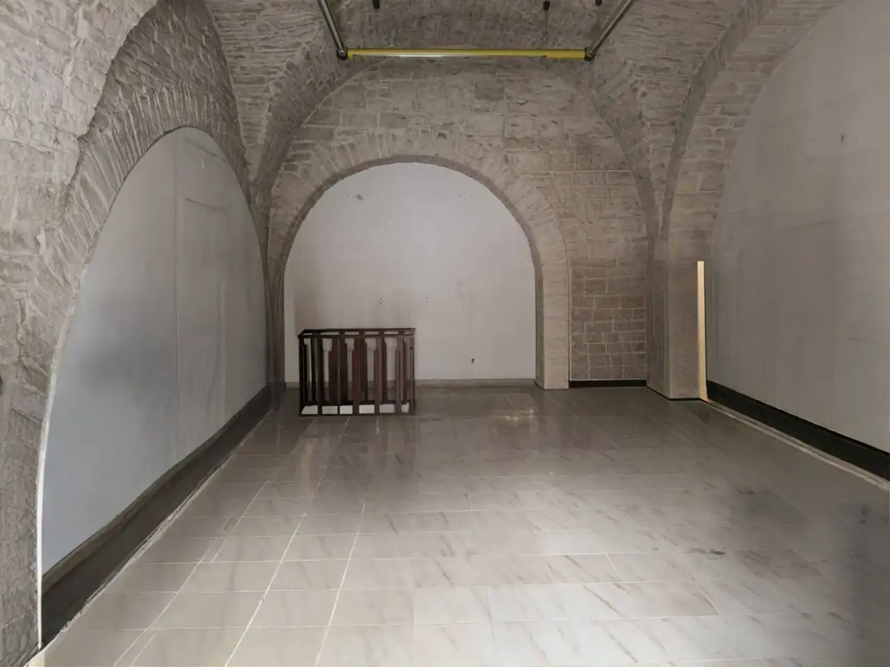 Locale commerciale in , Ruvo Di Puglia, {3} - Foto 1