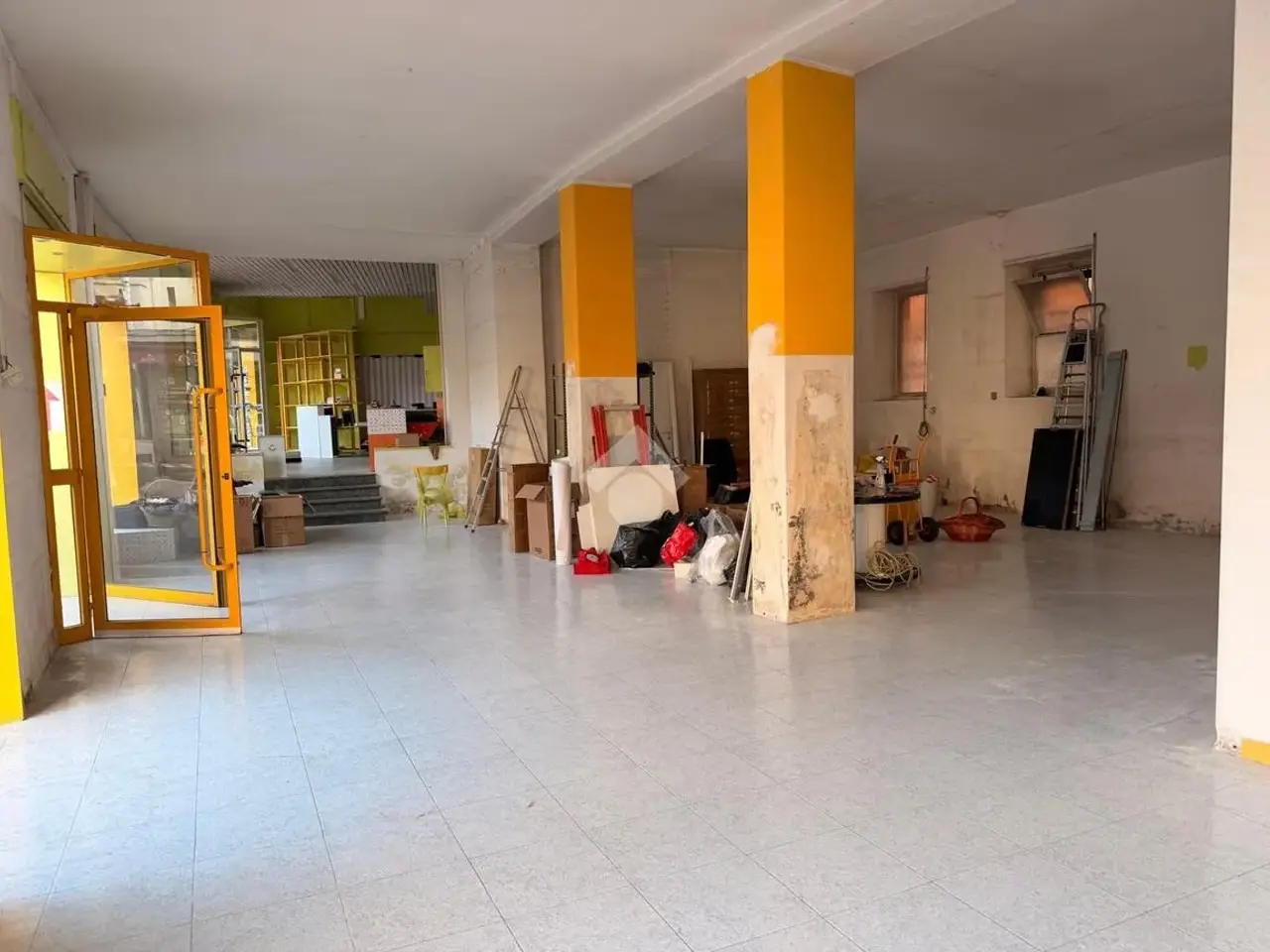 Negozio in Via Sobrero 3, Colleferro, {3} - Foto 2