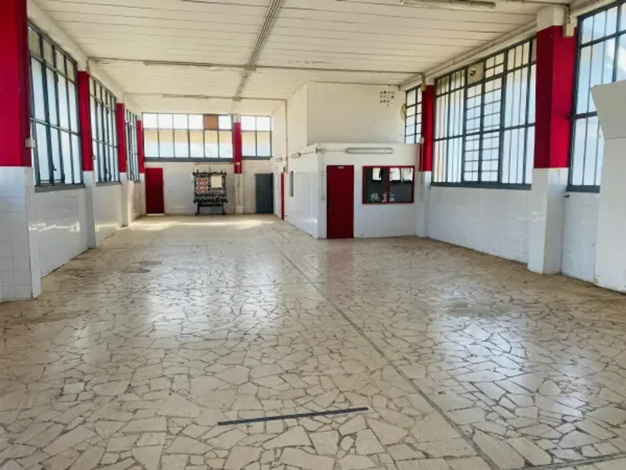Negozio in Via Empolitana 310, Tivoli, {3} - Foto 1